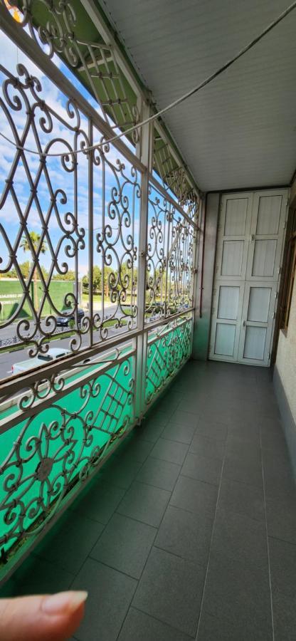 Gelahouse Aparthotel Batumi Exterior foto